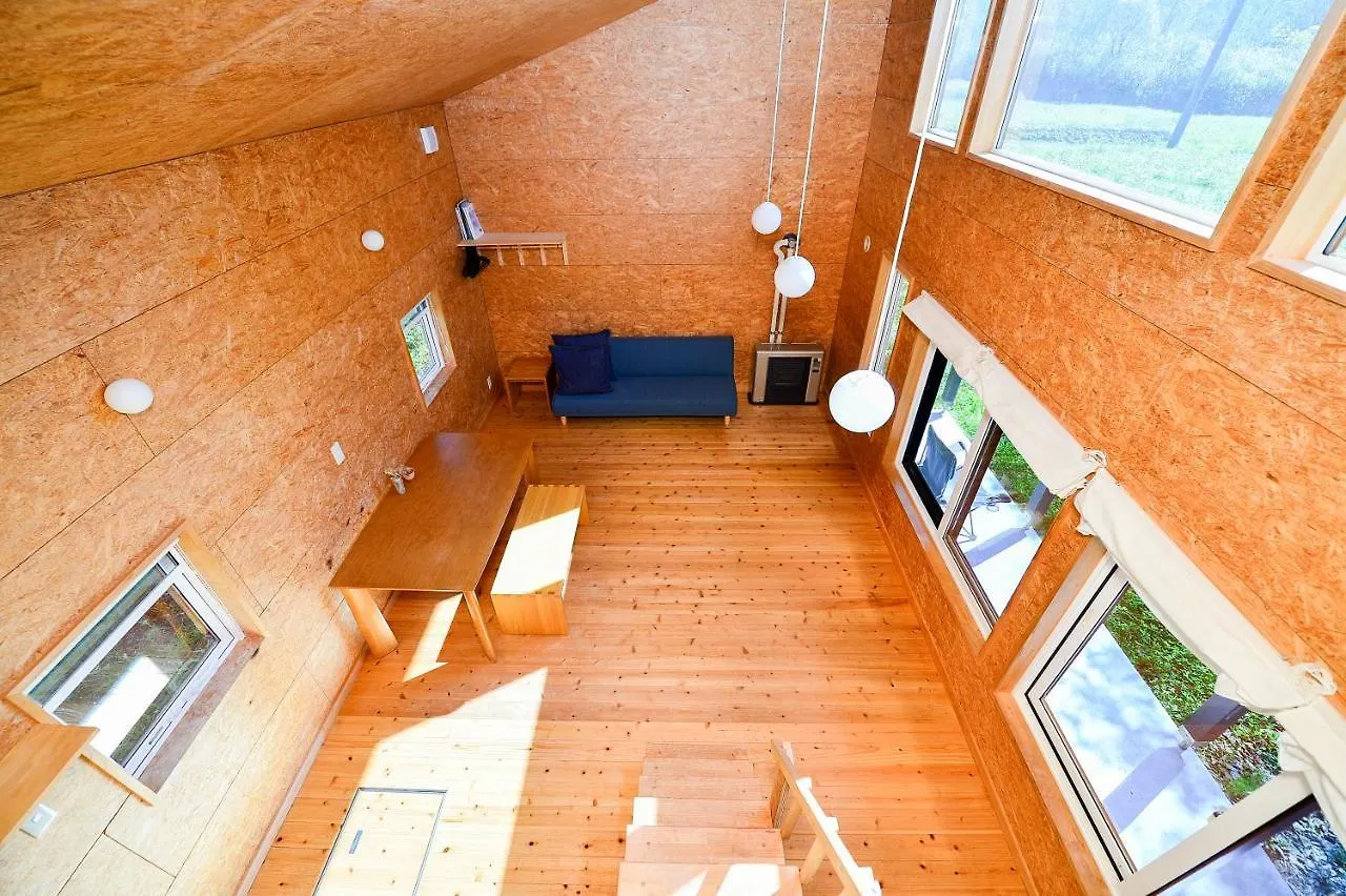 Niseko Moon Cabin 0*,  اليابان
